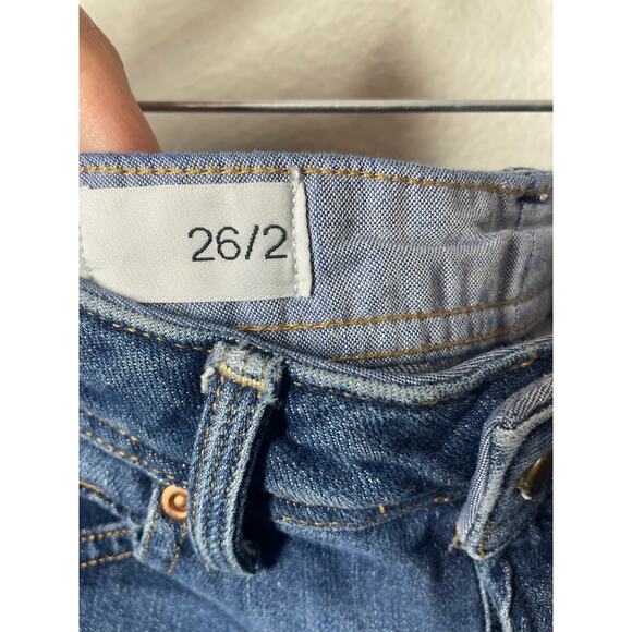 GAP Jean Shorts jorts Size 2 Petite 2P Cut off Womens Denim Classic - Picture 3 of 4